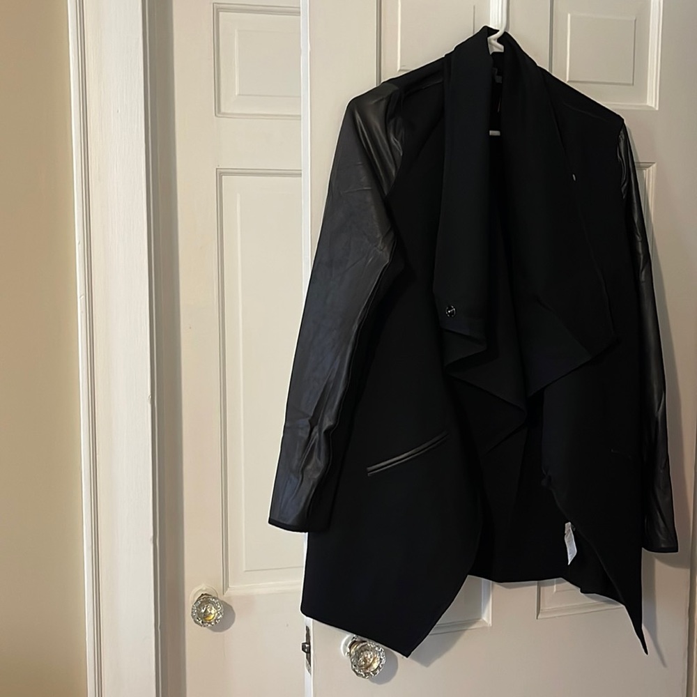 Spanx Drape Front Jacket. Size L. NWT!